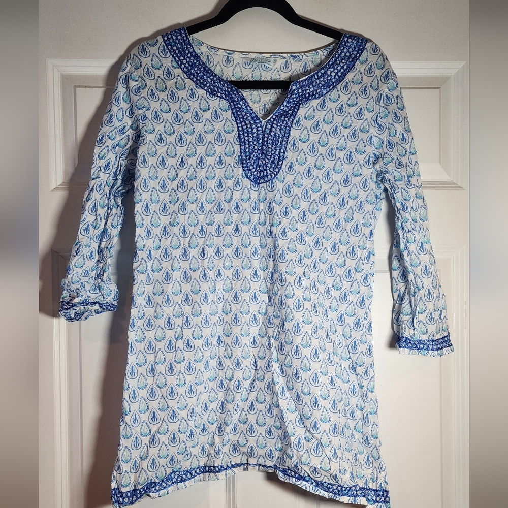 Just Bee Lightweight Blue And White Coverup Top M